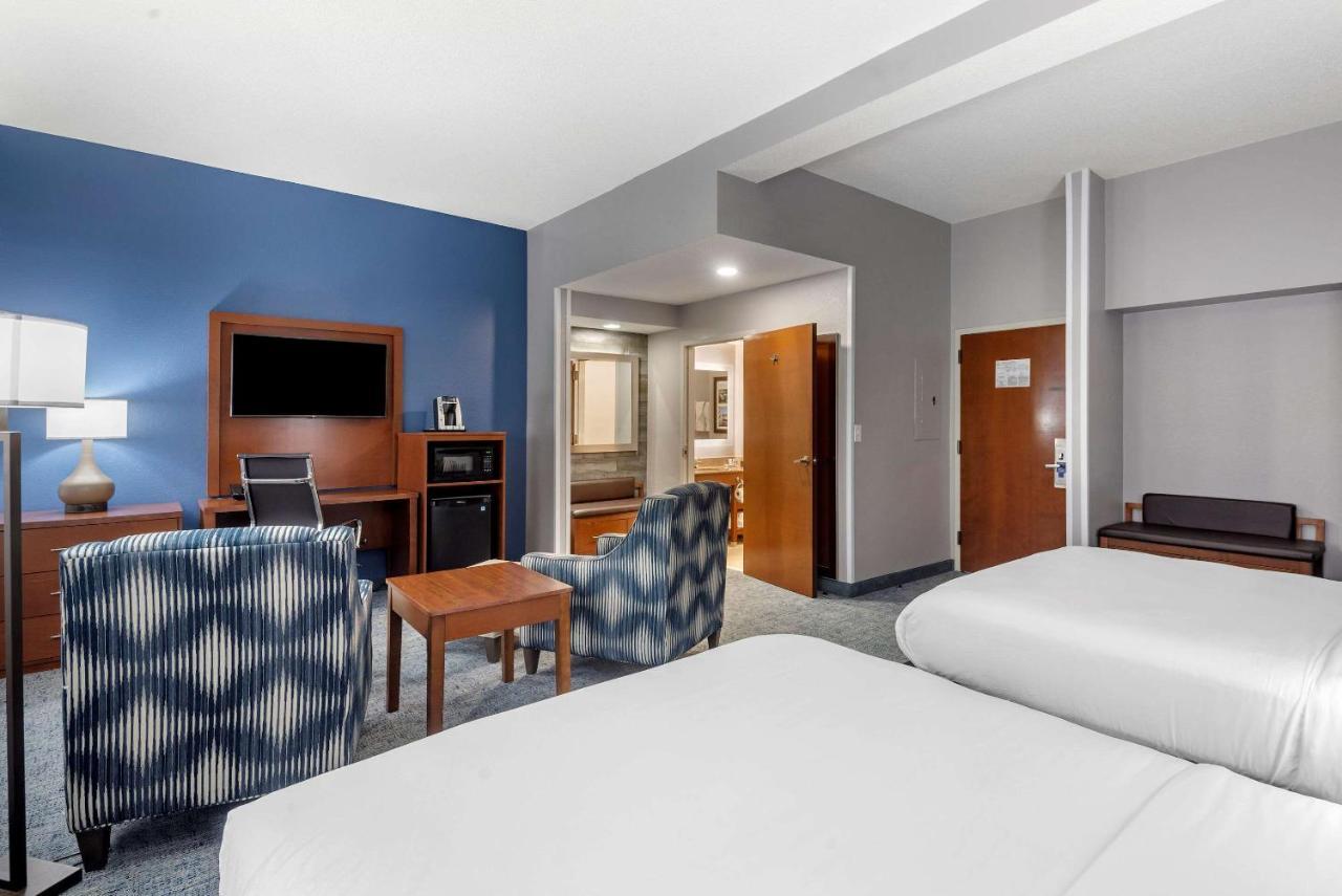 Comfort Suites Near Birkdale Village - Huntersville Εξωτερικό φωτογραφία