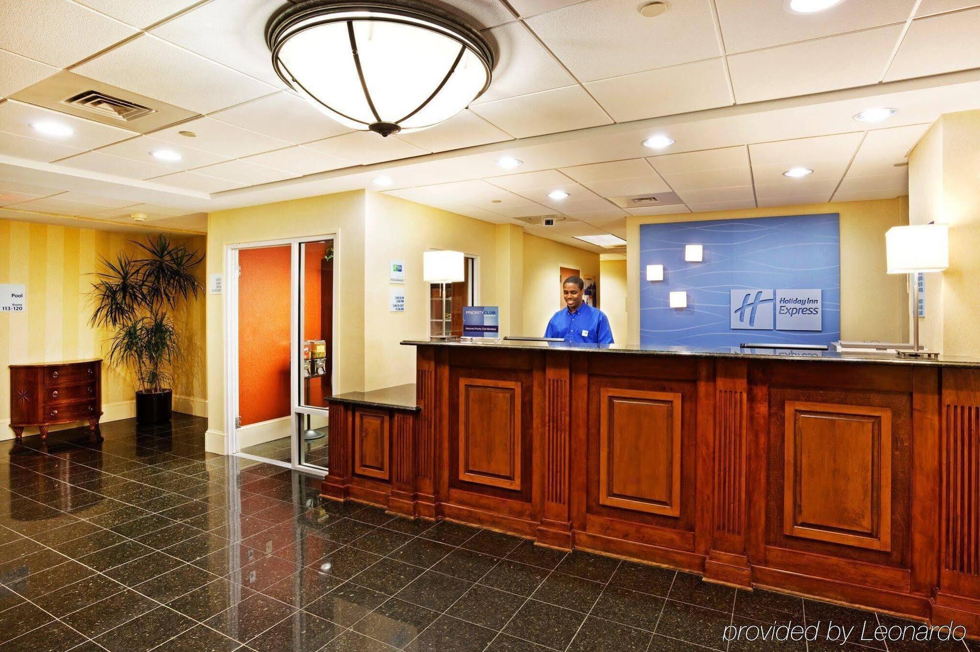 Comfort Suites Near Birkdale Village - Huntersville Εξωτερικό φωτογραφία